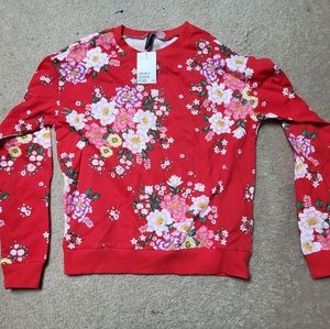 NWT 🥳HOST PICK!🥳 FLORAL SWEATSHIRT!